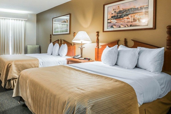 Pillowtop beds, desk, soundproofing, iron/ironing board