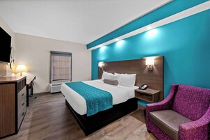 Habitación, 1 cama de matrimonio grande, no fumadores | Colchones con acolchado adicional y escritorio