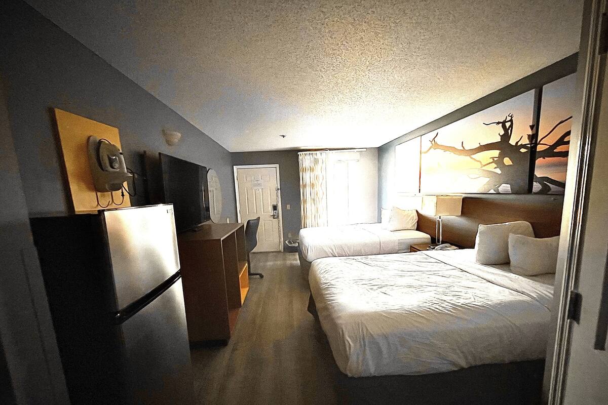 Literie de qualité supérieure, surmatelas, bureau