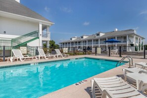 Seasonal outdoor pool