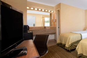 Standard Suite, 1 Twin Bed, Non Smoking | Desk, blackout drapes, iron/ironing board, free WiFi