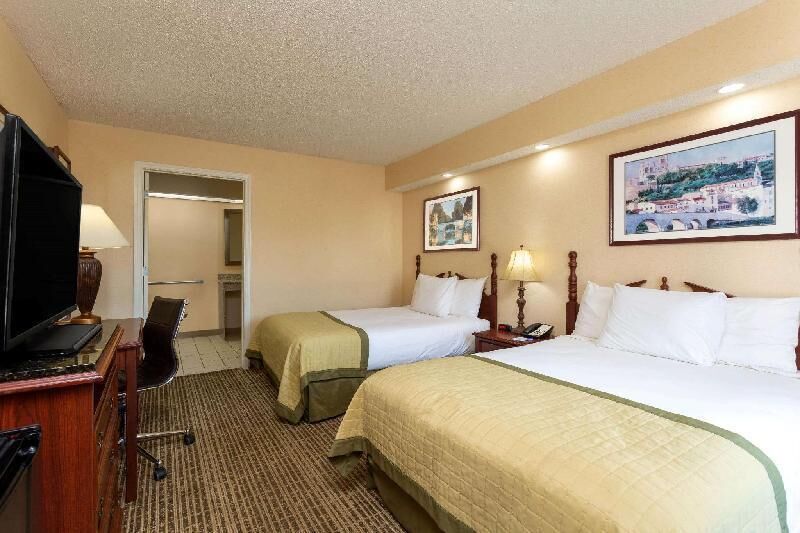 Desk, blackout drapes, iron/ironing board, free WiFi