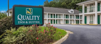 Quality Inn & Suites Greensboro near Lake Oconee