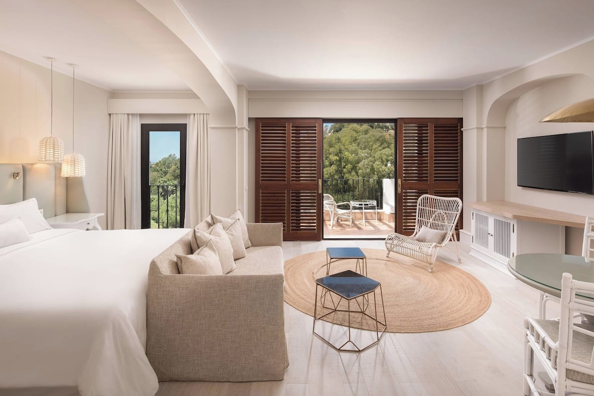 Suite junior, 1 habitación, terraza | 1 dormitorio, sábanas de algodón egipcio, ropa de cama de alta calidad