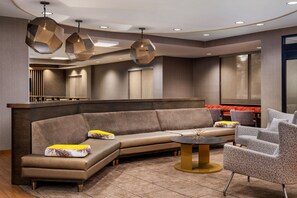 Lobby-Lounge