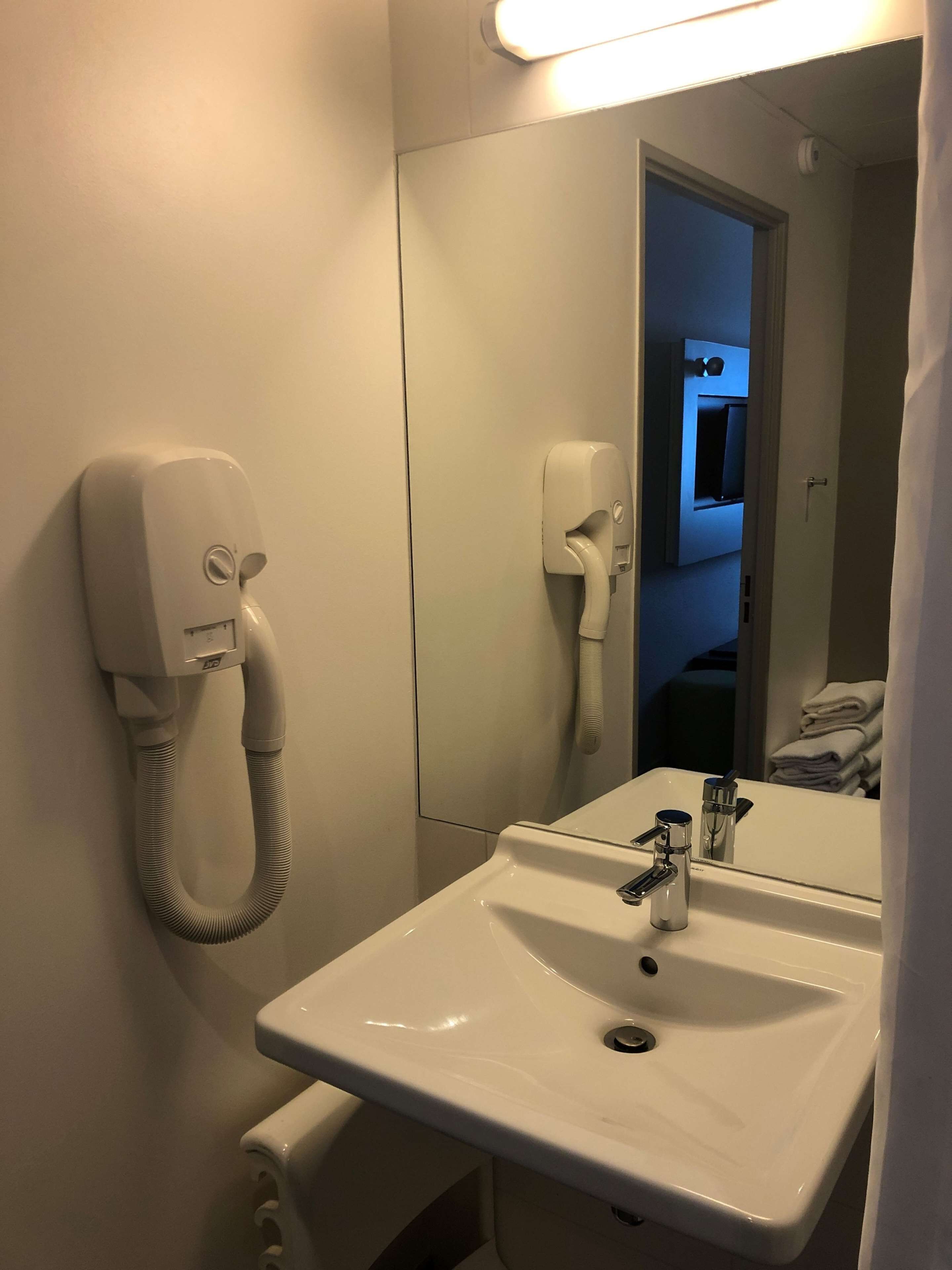 Foto - Kyriad Hôtel Orly Aéroport - Athis Mons