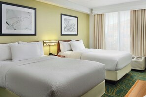 1 bedroom, down comforters, desk, laptop workspace