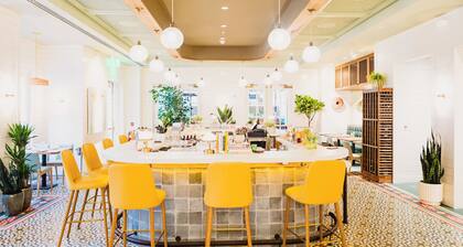 The Lindy Renaissance Charleston Hotel