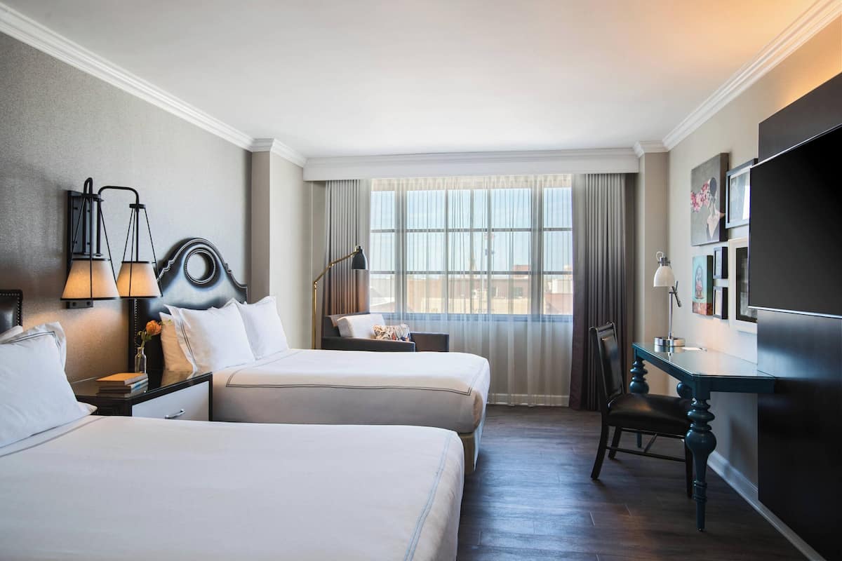 Hypo-allergenic bedding, in-room safe, desk, laptop workspace