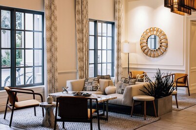 The Lindy Renaissance Charleston Hotel