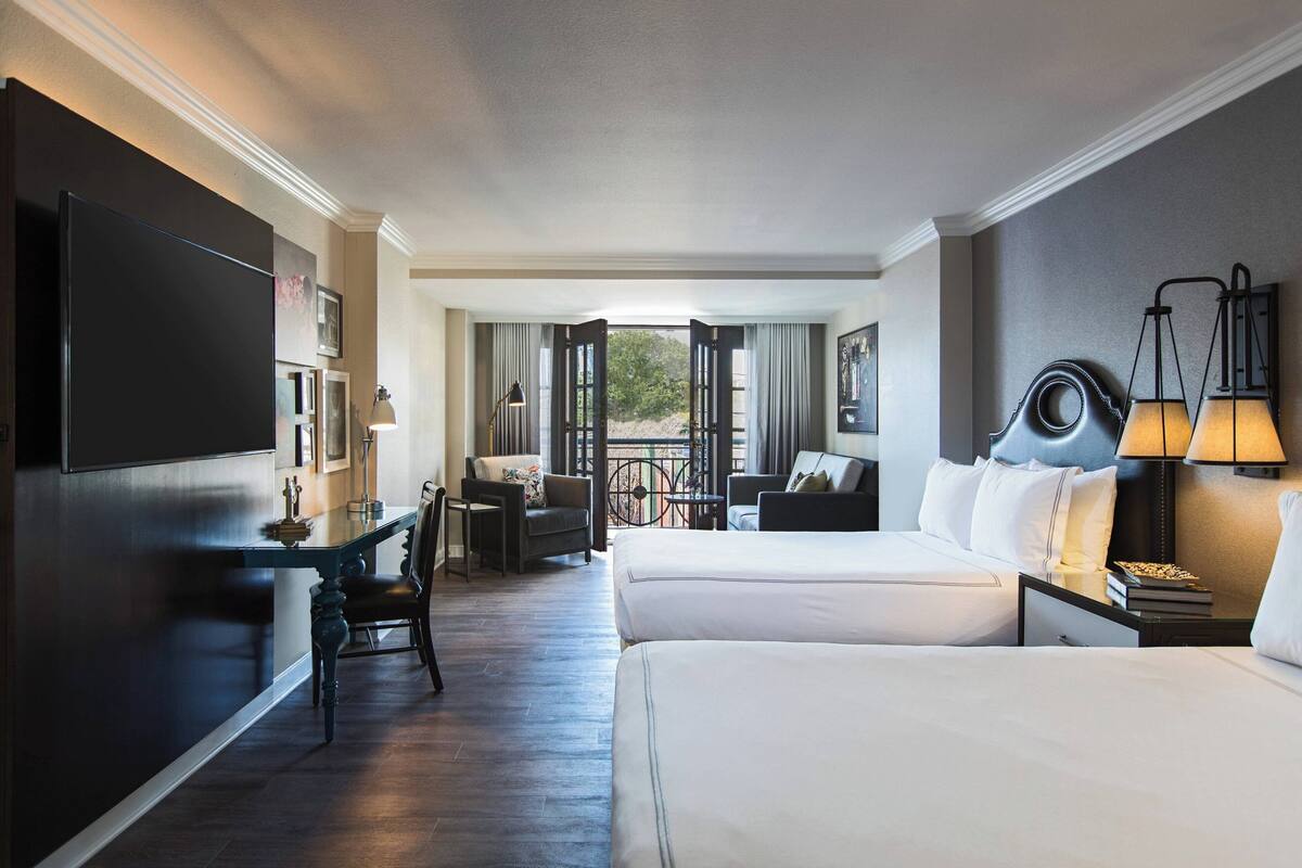 executive room, 2 double beds | hypo-allergenic bedding, in-room safe, desk, laptop workspace