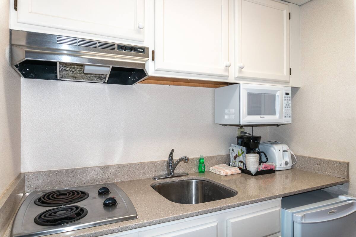 fridge, microwave, coffee/tea maker, toaster