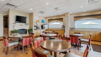 Free daily full breakfast