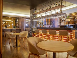 Bar (on property) - ibis Styles Lisboa Centro Liberdade NE (Lisbon)