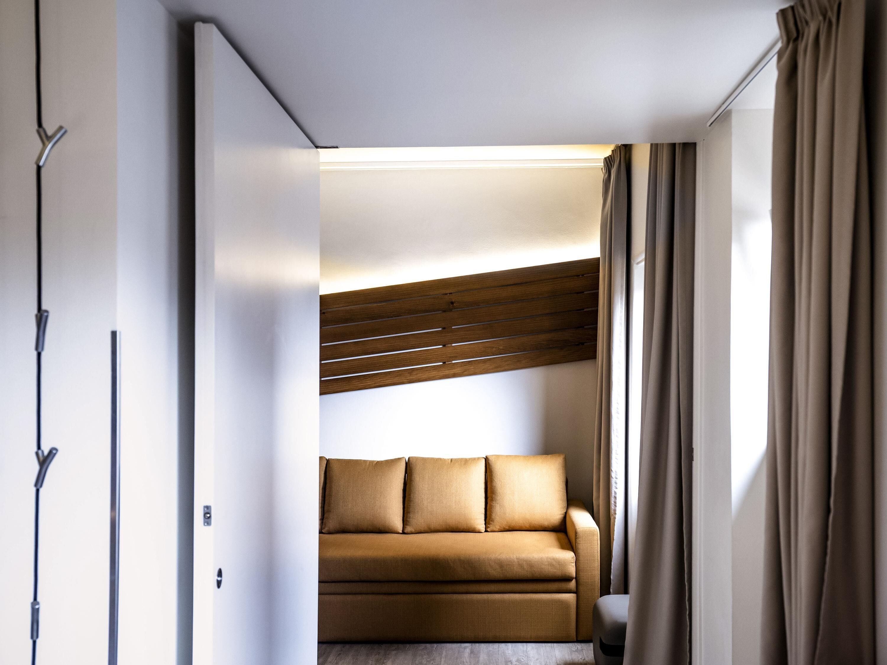 suite, 1 double bed with sofa bed | 1 bedroom, premium bedding, down duvets, in-room safe