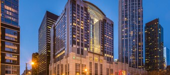 Embassy Suites by Hilton Chicago Downtown Magnificent Mile