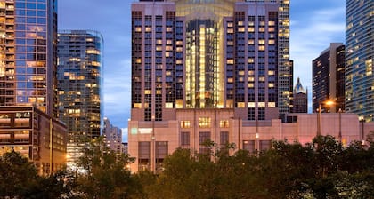 Embassy Suites by Hilton Chicago Downtown Magnificent Mile