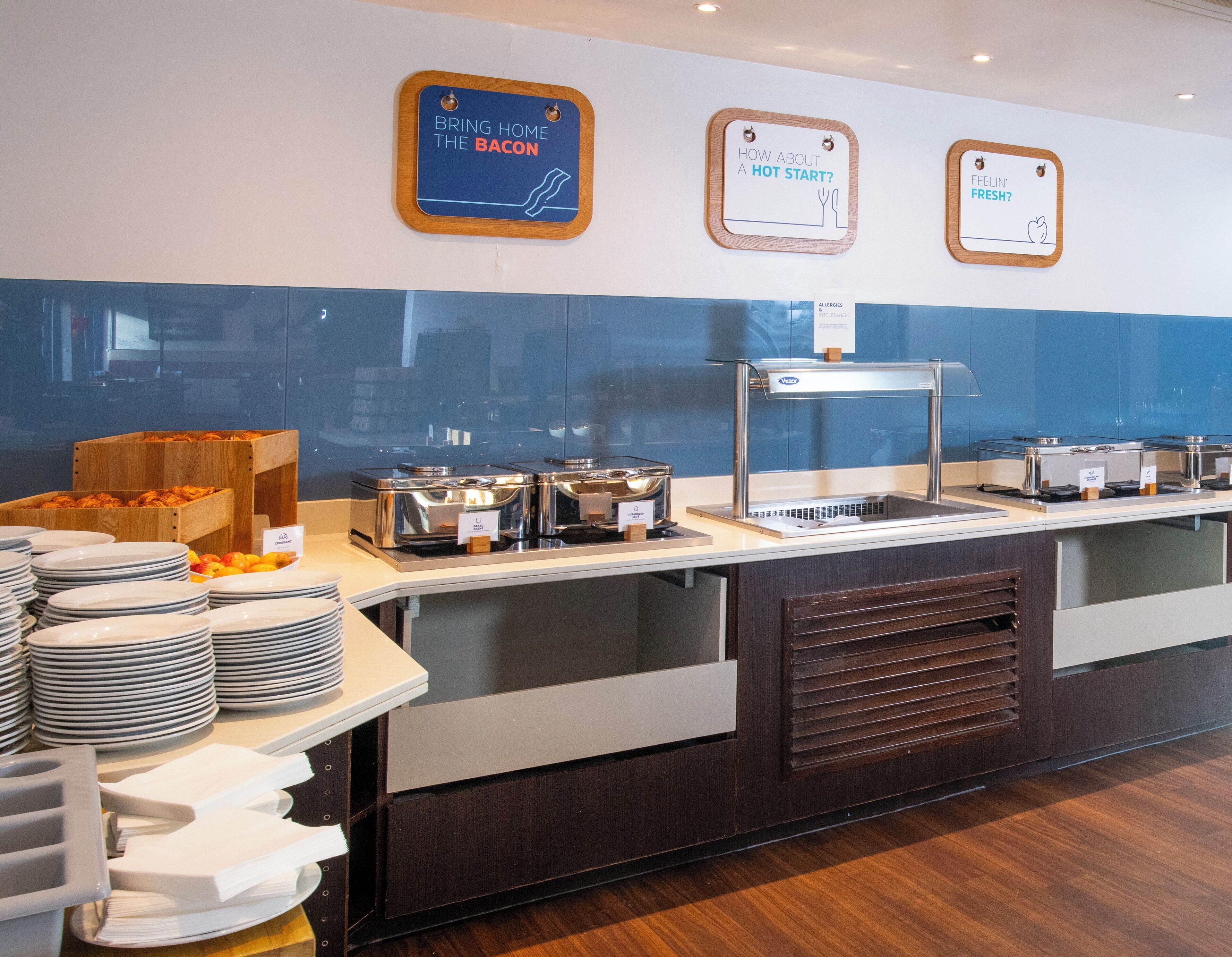 Photo - Holiday Inn Express London Wandsworth by IHG