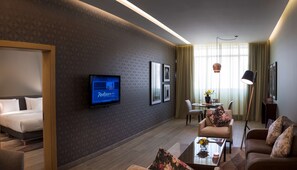 Suite (Lounge Access)