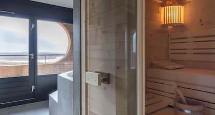 Leonardo Hotel IJmuiden Seaport Beach