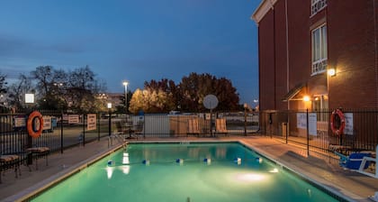 Holiday Inn Express & Suites Plano West - Frisco by IHG