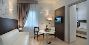 Junior Suite | Down duvets, minibar, in-room safe, desk