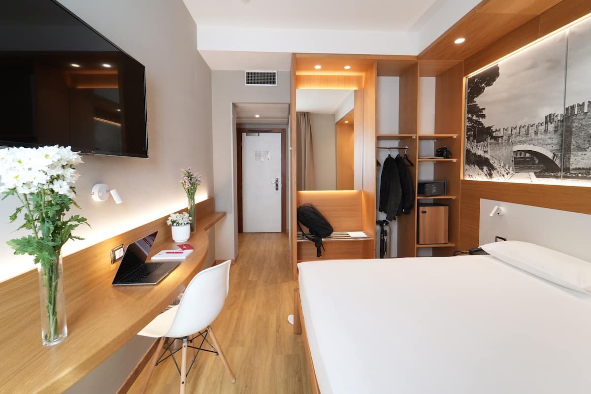 Superior Double Room, 1 King Bed | 1 bedroom, minibar, in-room safe, desk