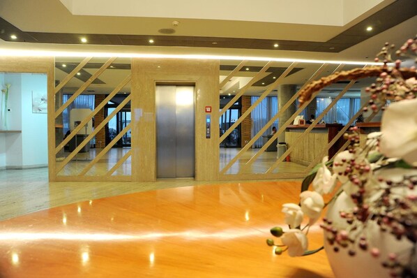 Interior detail - Palace Inn (Fiano Romano)