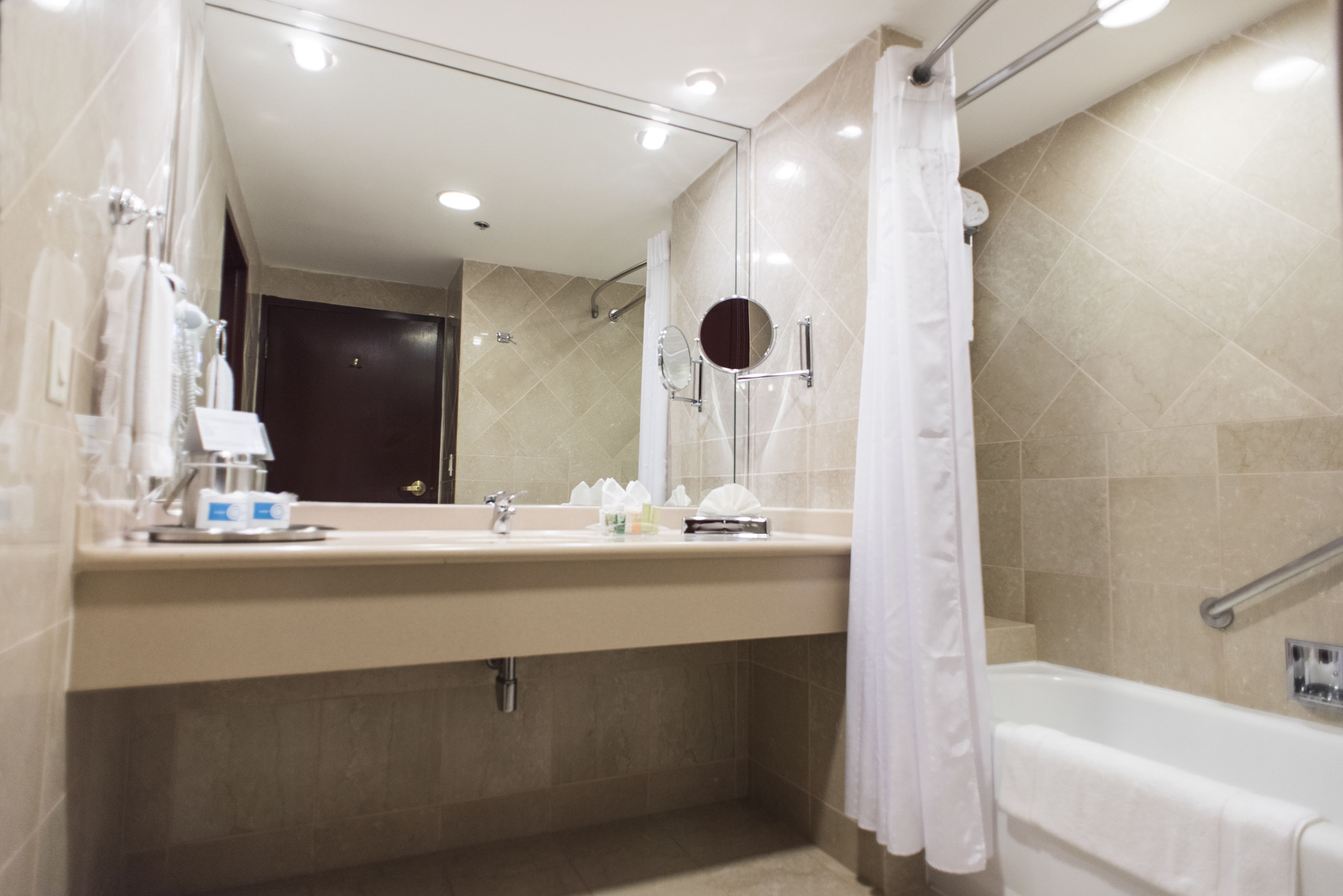 Photo - Holiday Inn Convention Center by IHG