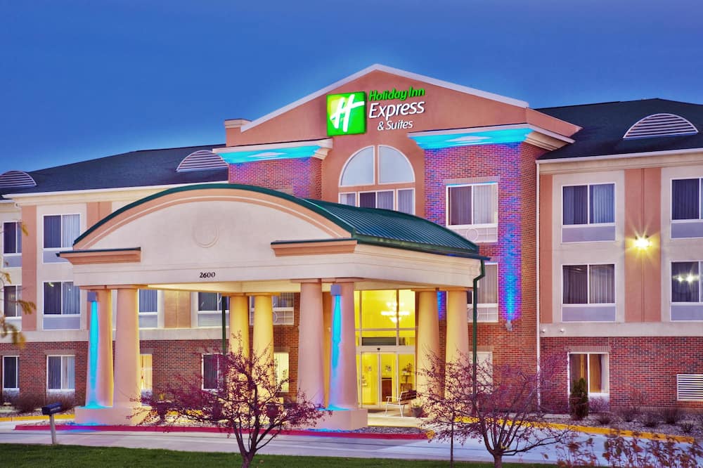 Holiday Inn Express & Suites Ames by IHG