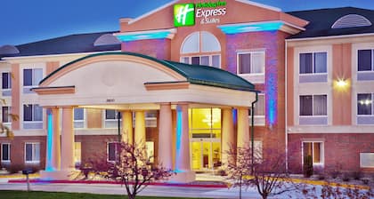 Holiday Inn Express & Suites Ames by IHG