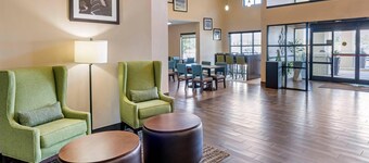 Comfort Inn & Suites Lincoln I-20