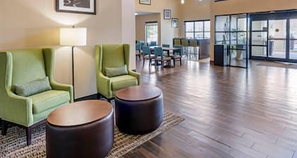 Comfort Inn & Suites Lincoln I-20