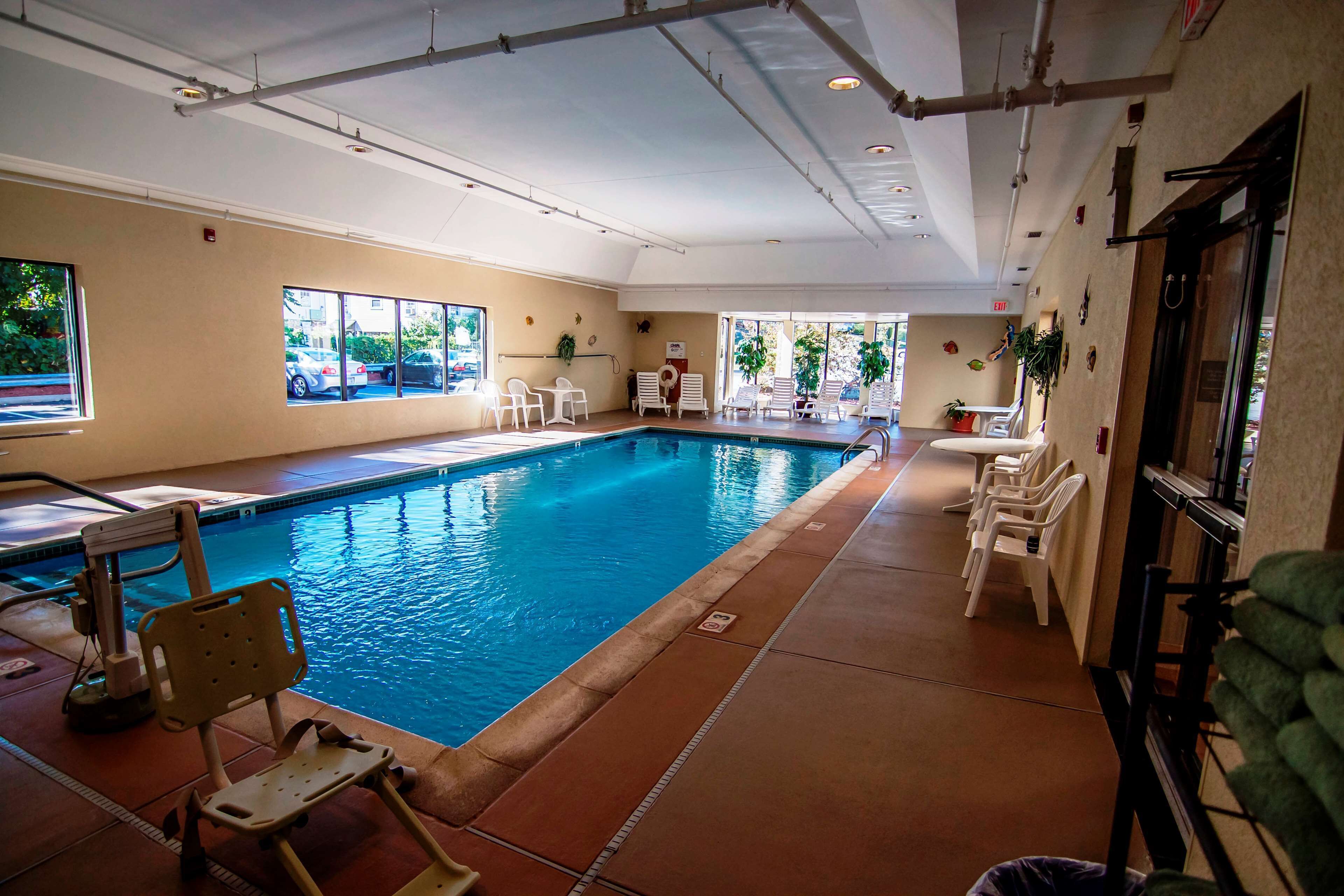 in-room safe, iron/ironing board, free cots/infant beds, rollaway beds