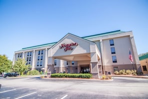 In-room safe, iron/ironing board, free cribs/infant beds, rollaway beds