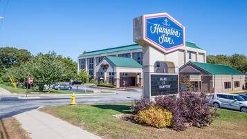 In-room safe, iron/ironing board, free cribs/infant beds, rollaway beds