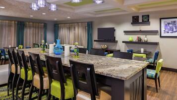 Free daily on-the-go breakfast