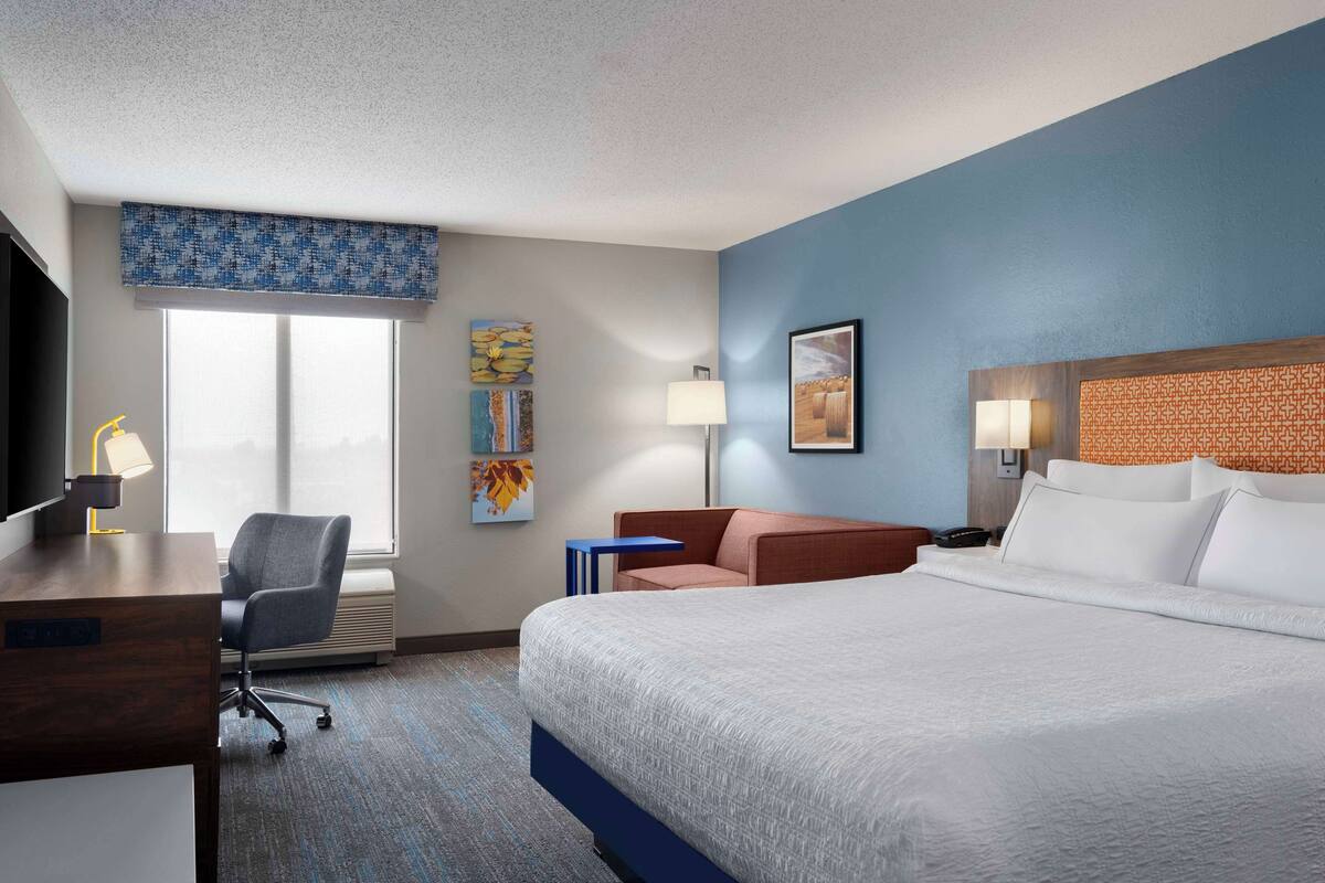 In-room safe, desk, laptop workspace, blackout drapes