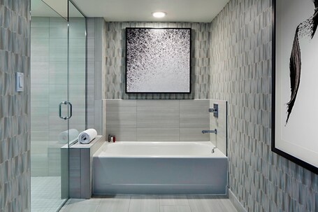 Marriott Indianapolis Downtown - Image 17