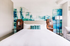 Premium bedding, in-room safe, desk, laptop workspace