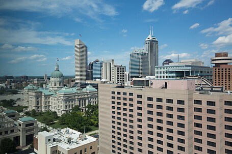 Marriott Indianapolis Downtown - Image 6