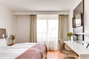 1 habitación, escritorio, cortinas blackout y wifi gratis 