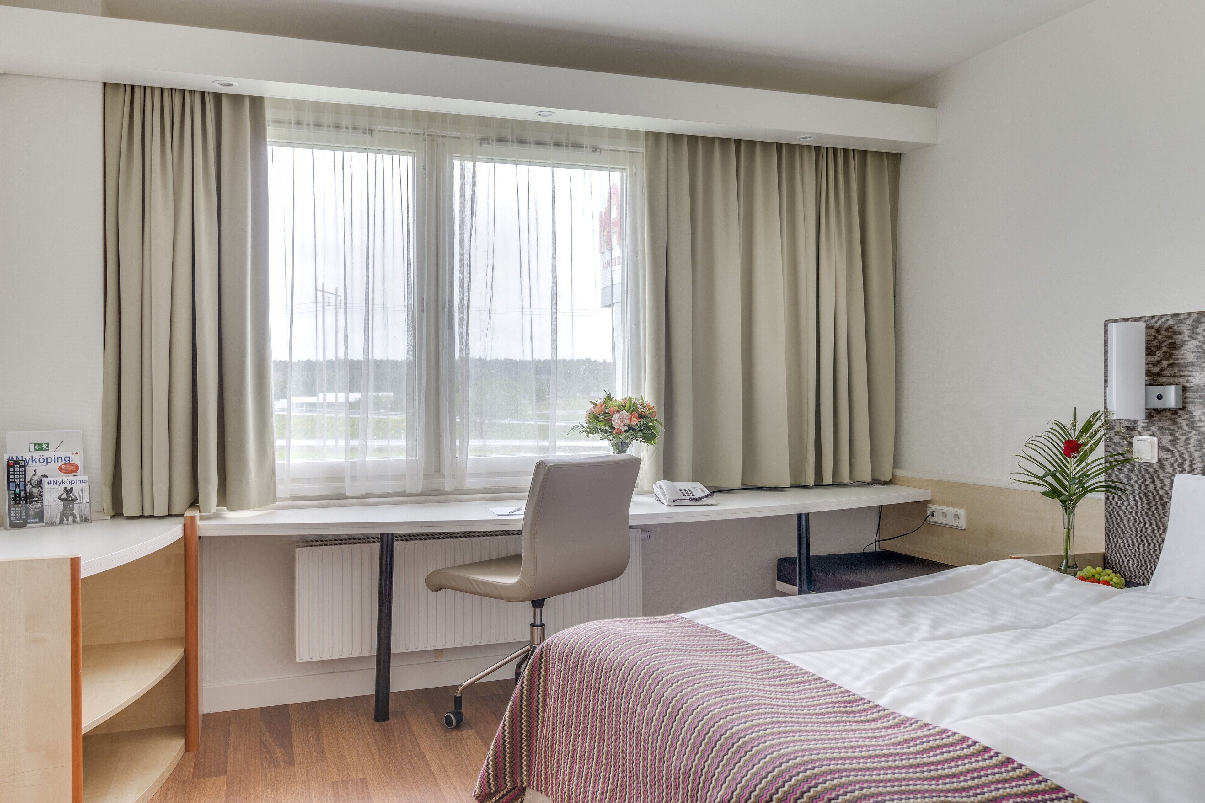 good morning twin room | desk, blackout curtains, free wifi, bed sheets