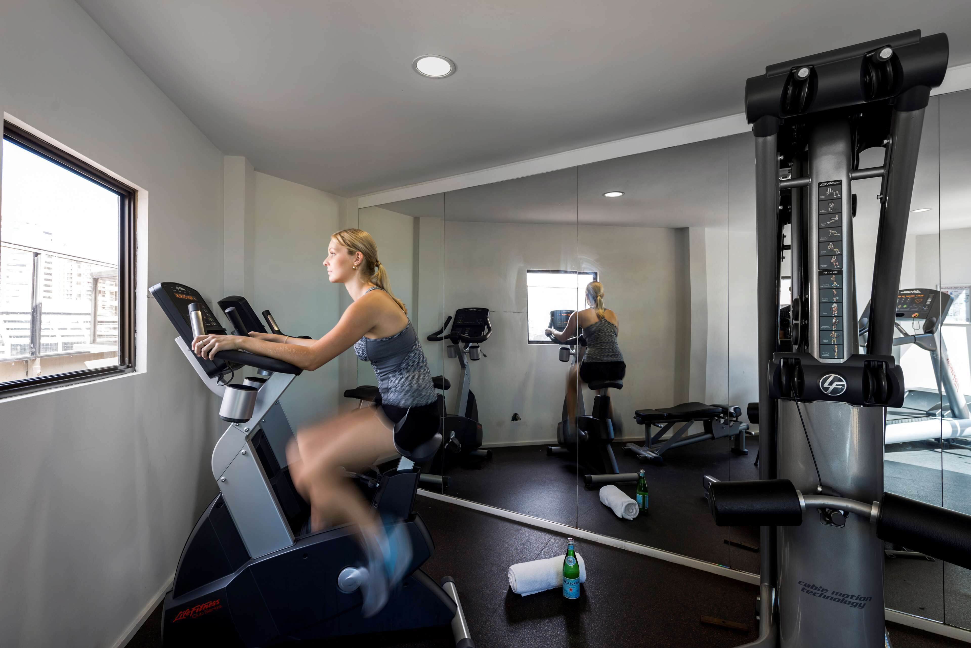 Oaks Sydney Hyde Park Suites — image 24