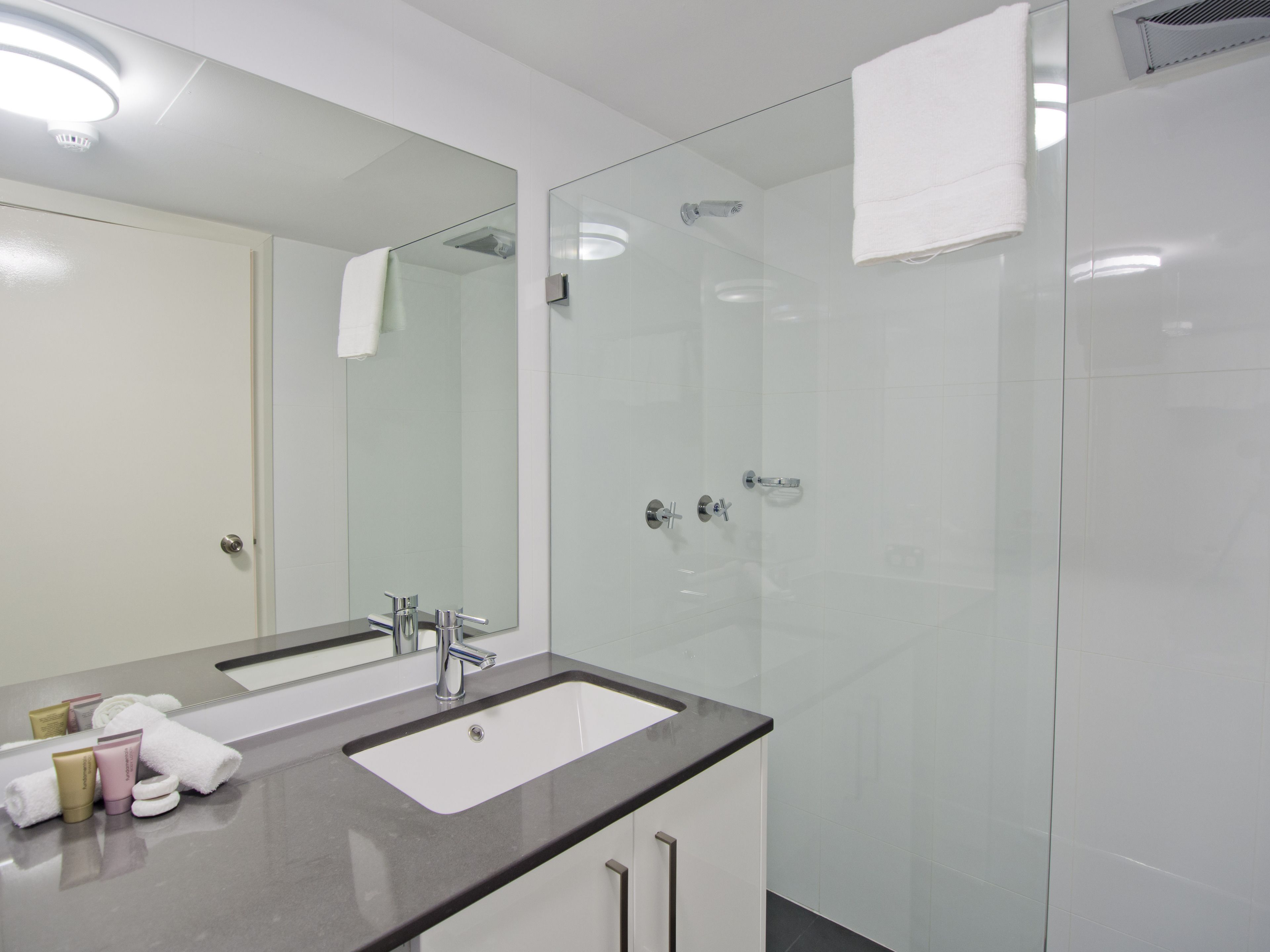 Oaks Sydney Hyde Park Suites — image 16