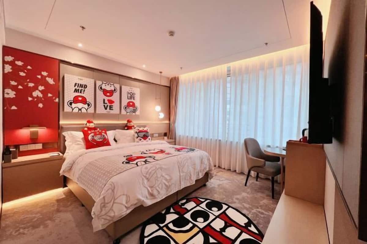 Minibar, in-room safe, desk, blackout curtains