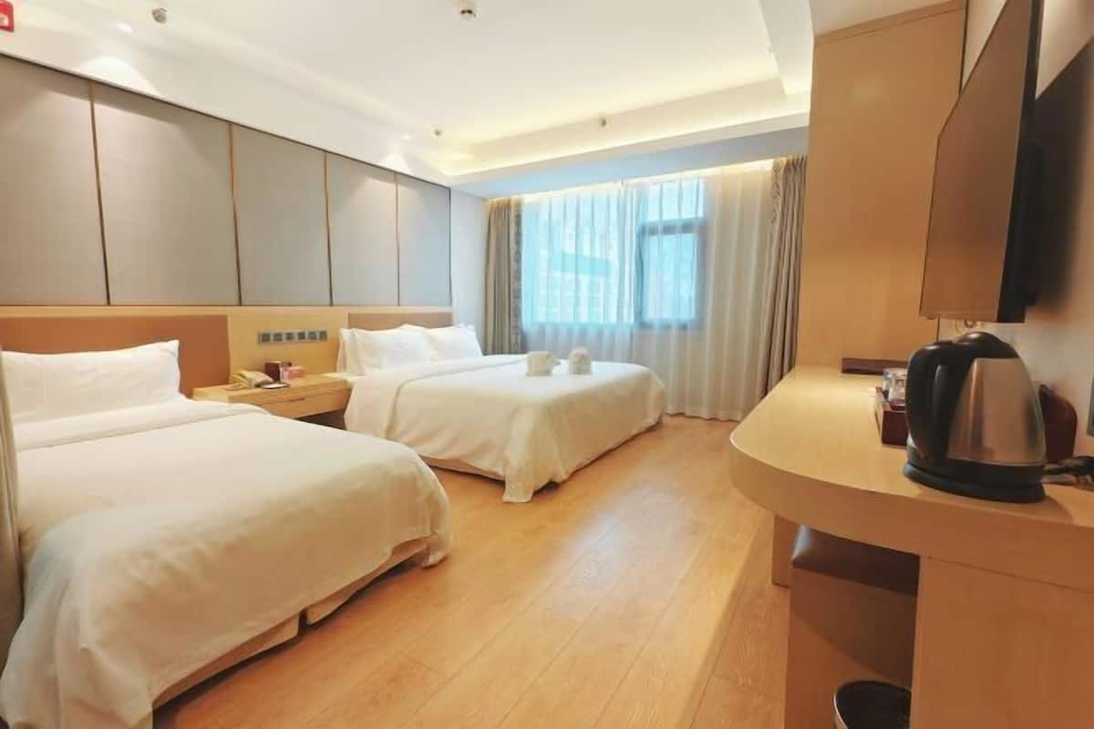Minibar, in-room safe, desk, blackout curtains