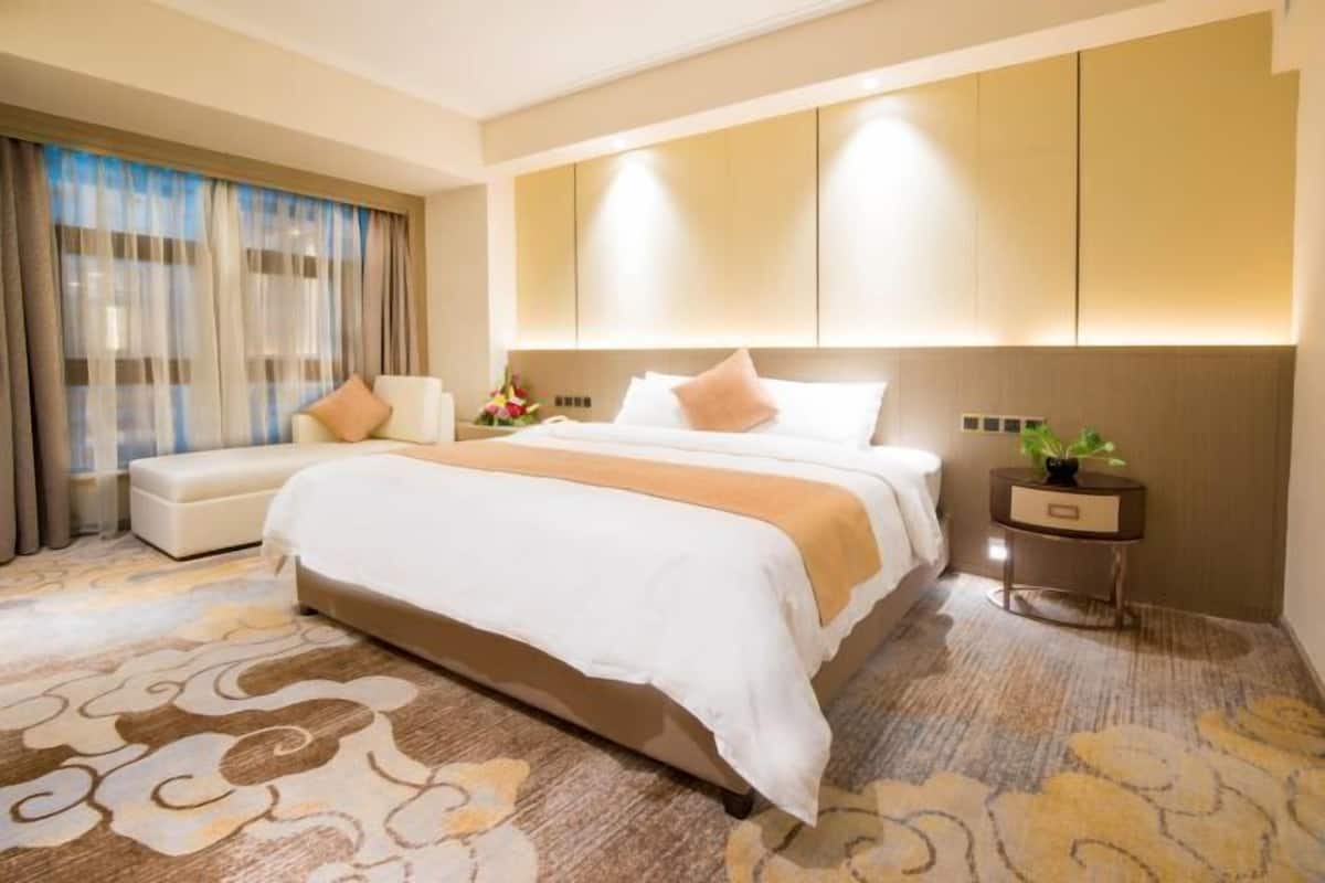 Couette en duvet d'oie, coffres-forts dans les chambres, bureau
