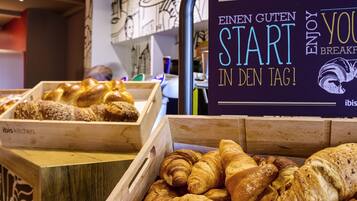 Daily buffet breakfast (CHF 21 per person)