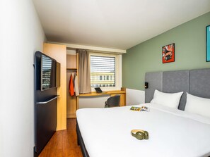 Double Room (New Sleep Easy Concept) | Desk, soundproofing, free rollaway beds, free WiFi - ibis Baar Zug (Baar)